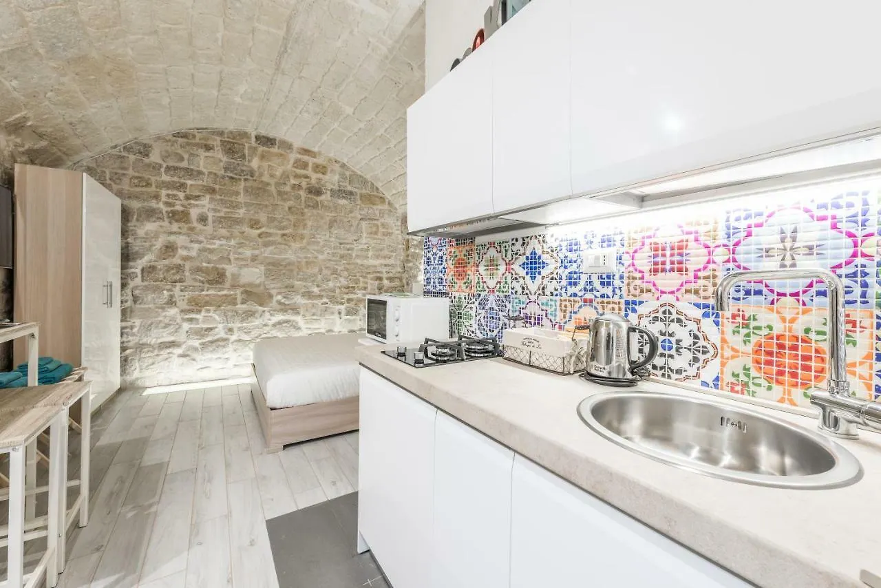San Nicola Old Town Apartment Casatuabari